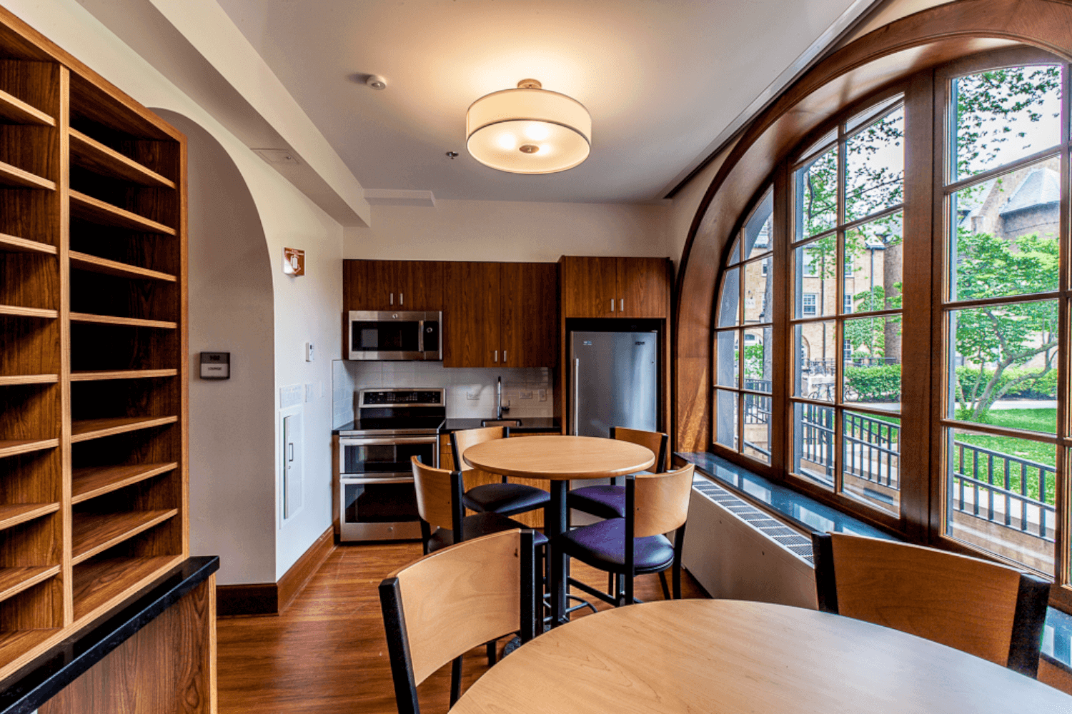 Northwestern University – Phi Gamma Delta Renovation kitchen nook